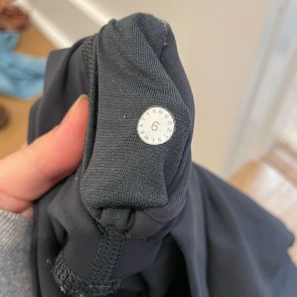 Lululemon Wunder Under Crop (High-Rise) *Full-On Luxtreme 21"
Melanite - Picture 4 of 4